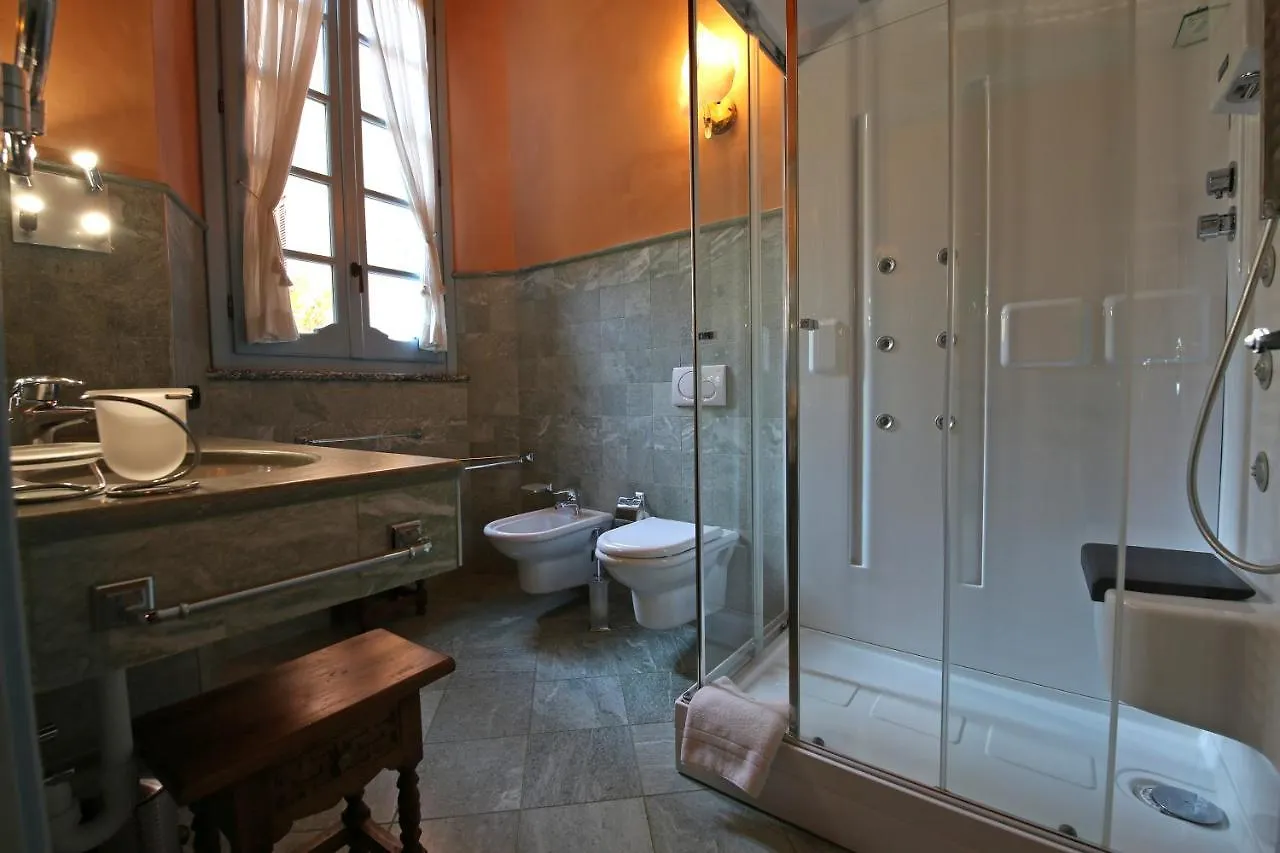 Palazzo Del Vicere Aparthotel Lezzeno Itália