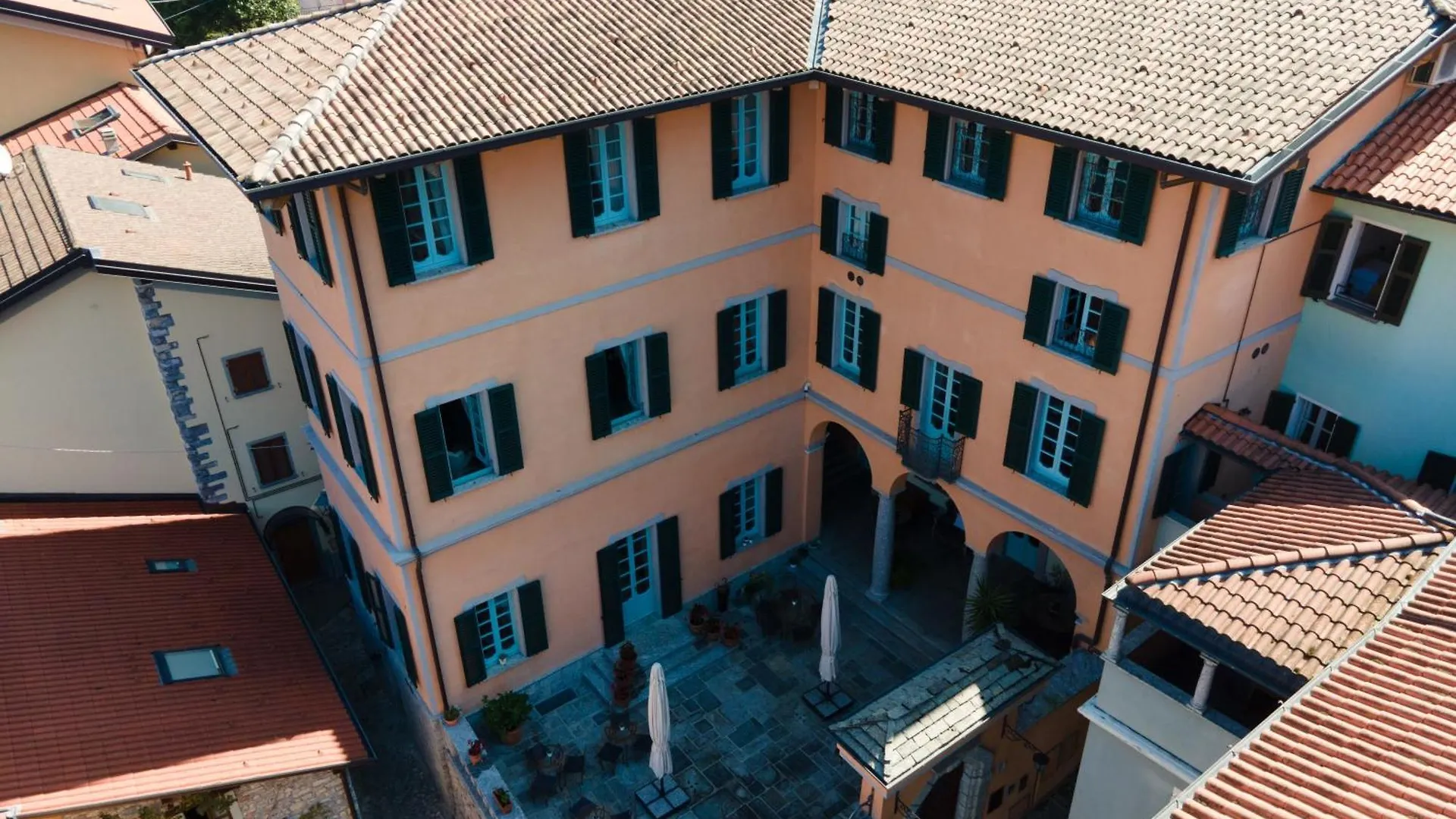 Palazzo Del Vicere Aparthotel Lezzeno