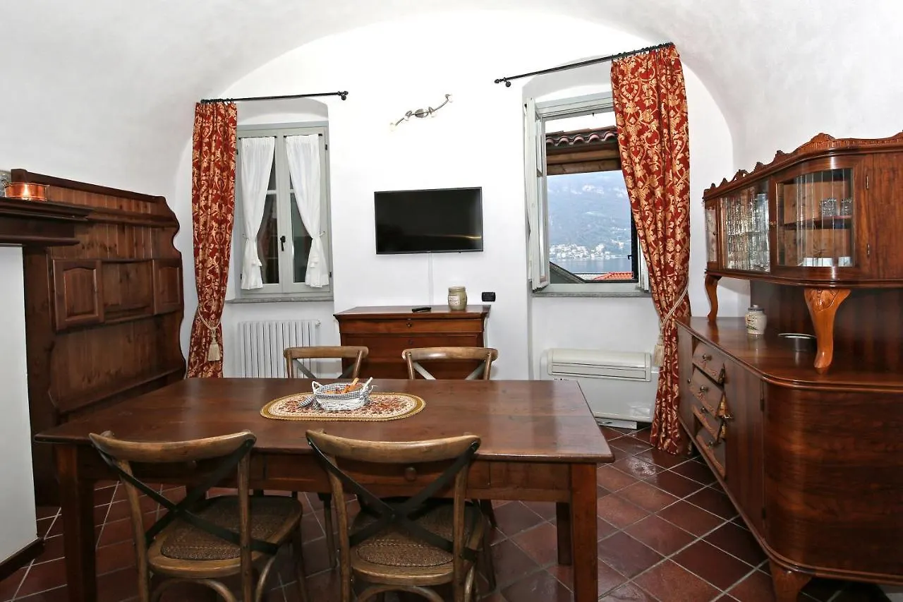 Palazzo Del Vicere Aparthotel Lezzeno