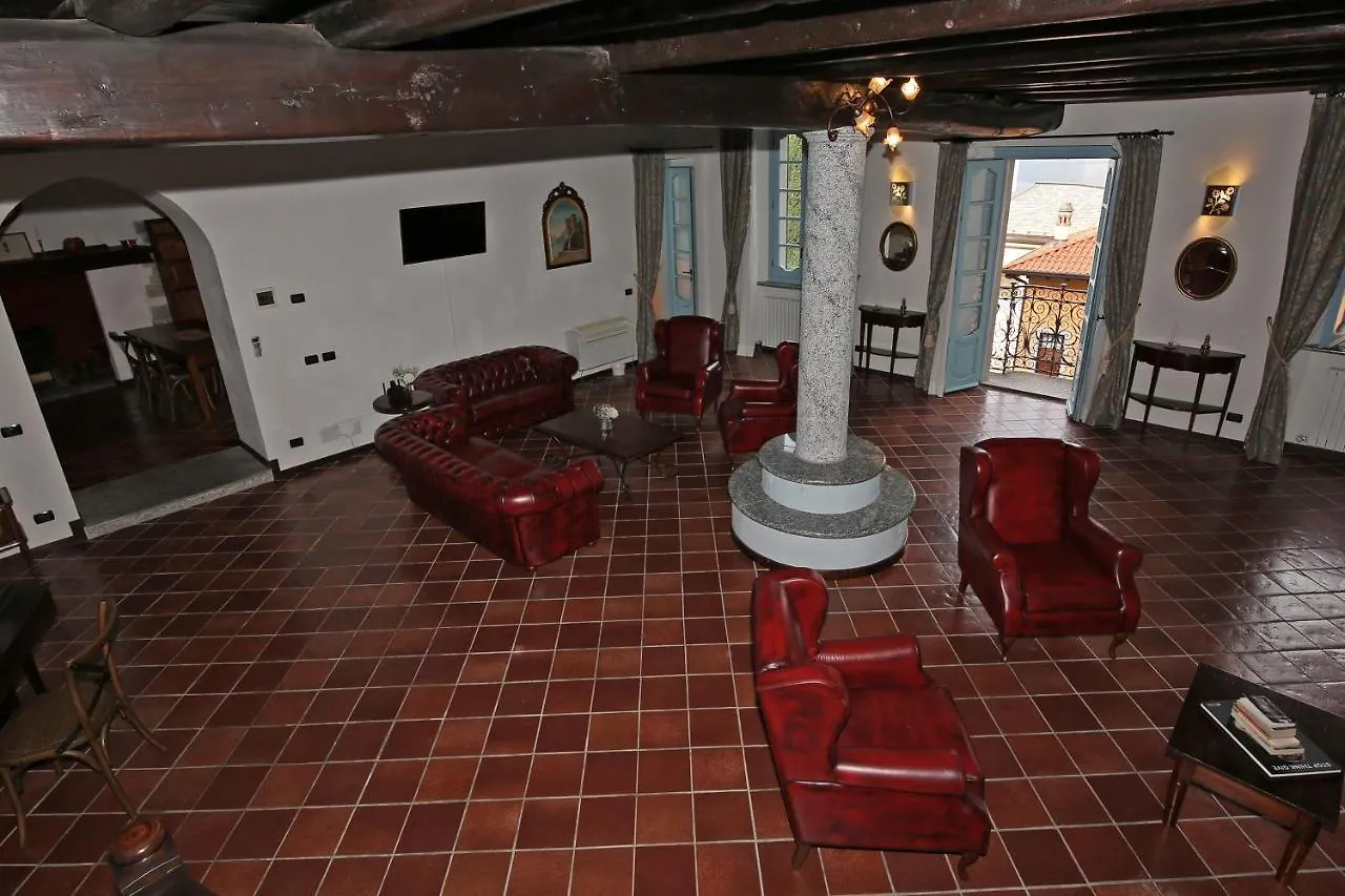 Palazzo Del Vicere Aparthotel Lezzeno Italy