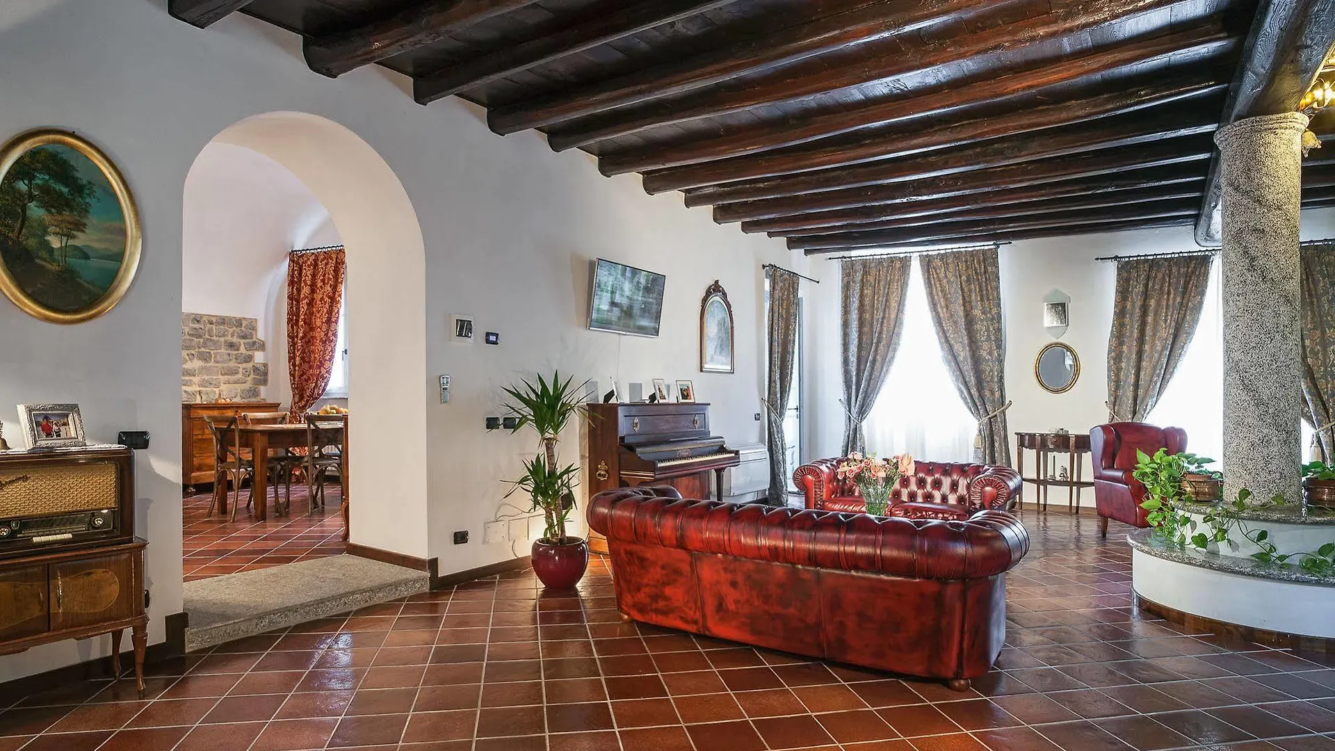 Palazzo Del Vicere Aparthotel Lezzeno Italy