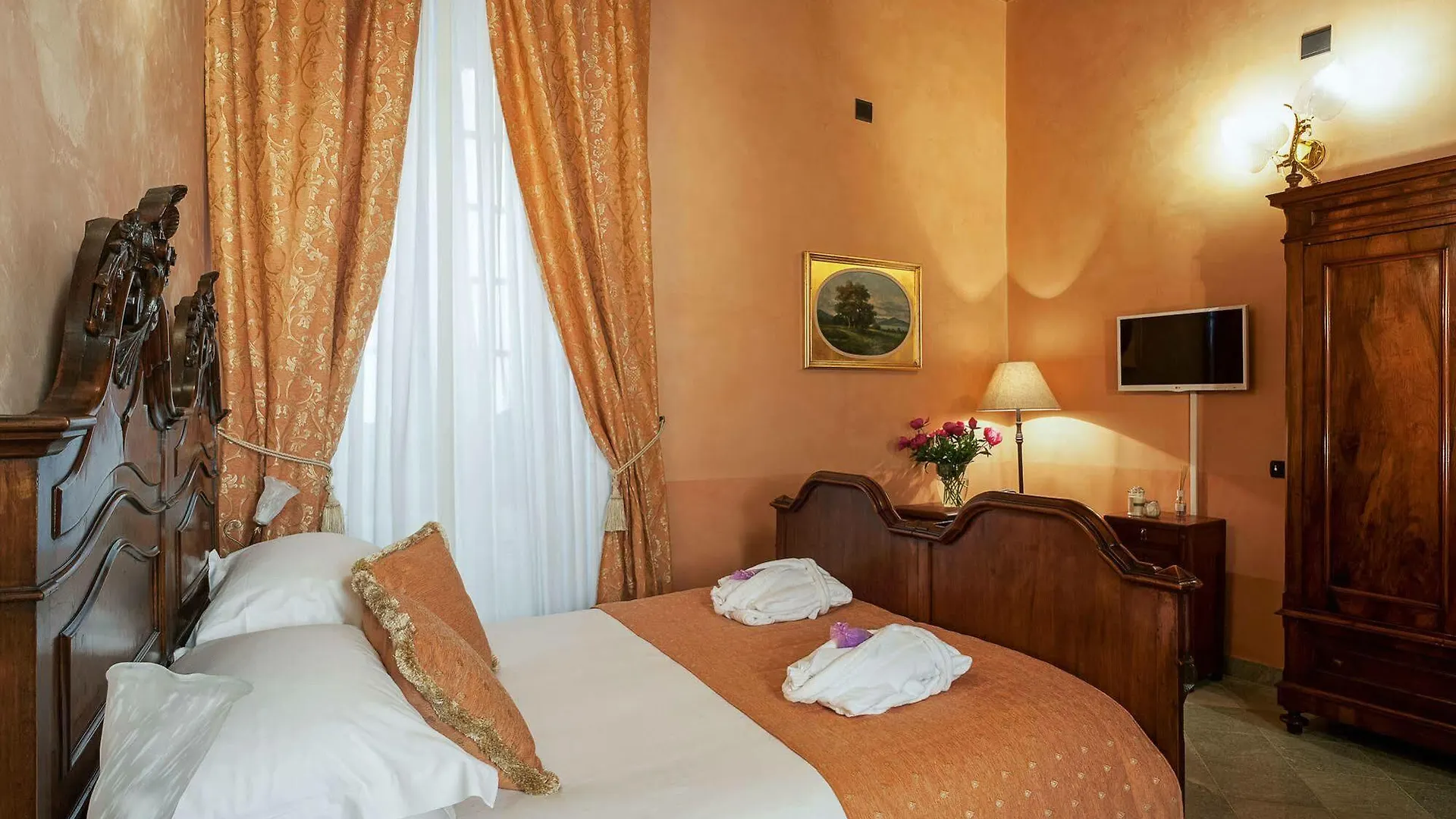 Palazzo Del Vicere Aparthotel Lezzeno 0*,  Italy