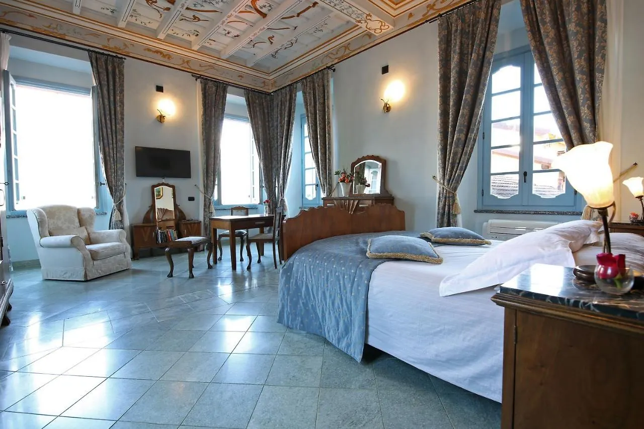 Palazzo Del Vicere Aparthotel Lezzeno