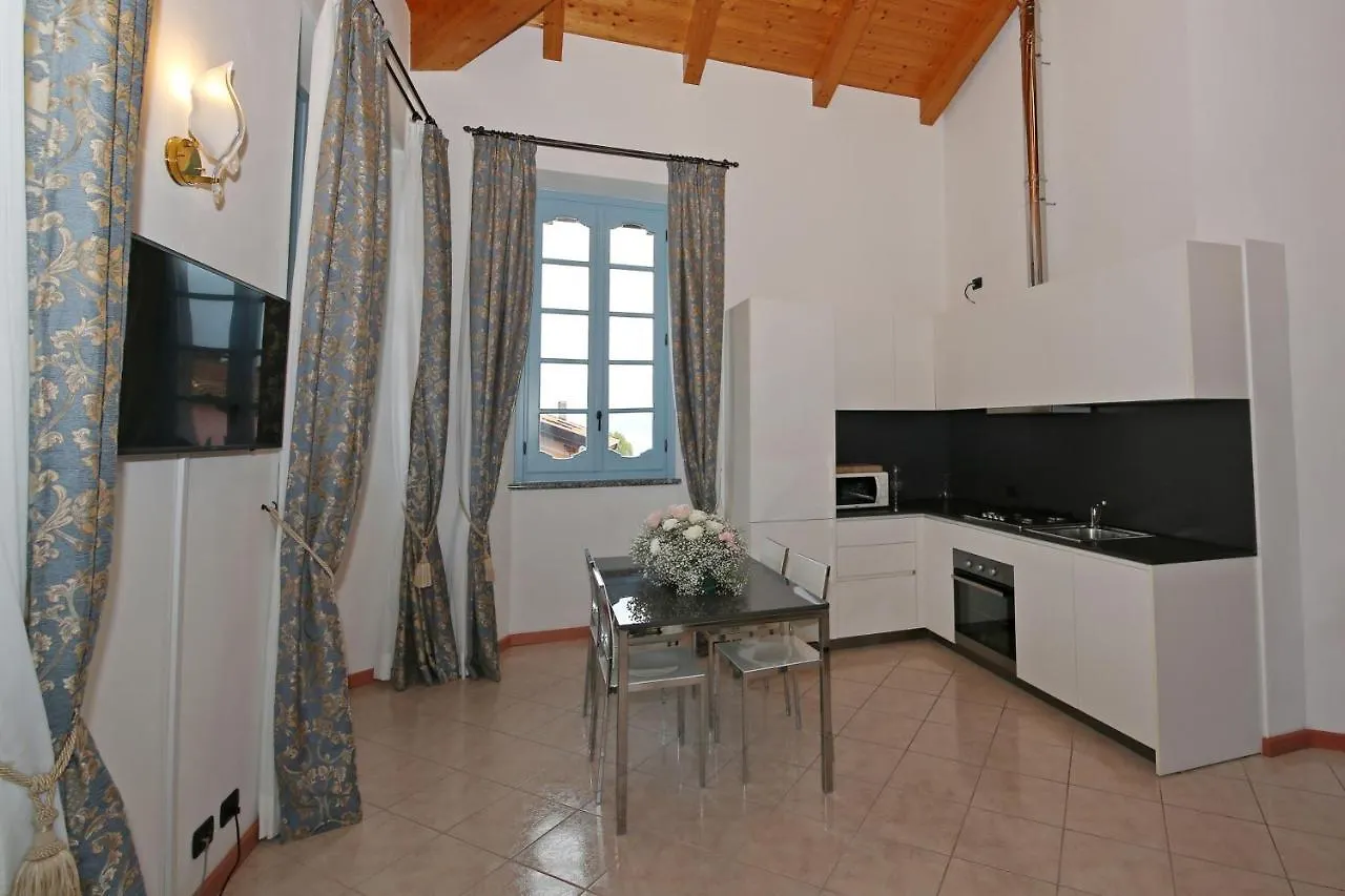 Palazzo Del Vicere Aparthotel Lezzeno