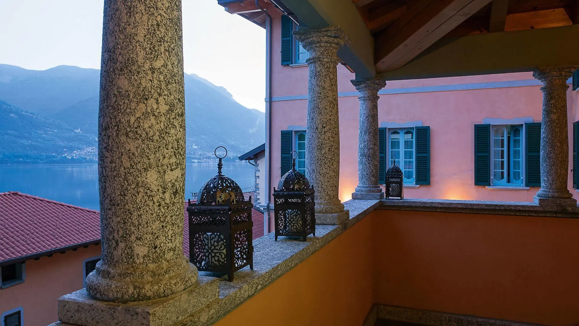 Palazzo Del Vicere Aparthotel Lezzeno Italy