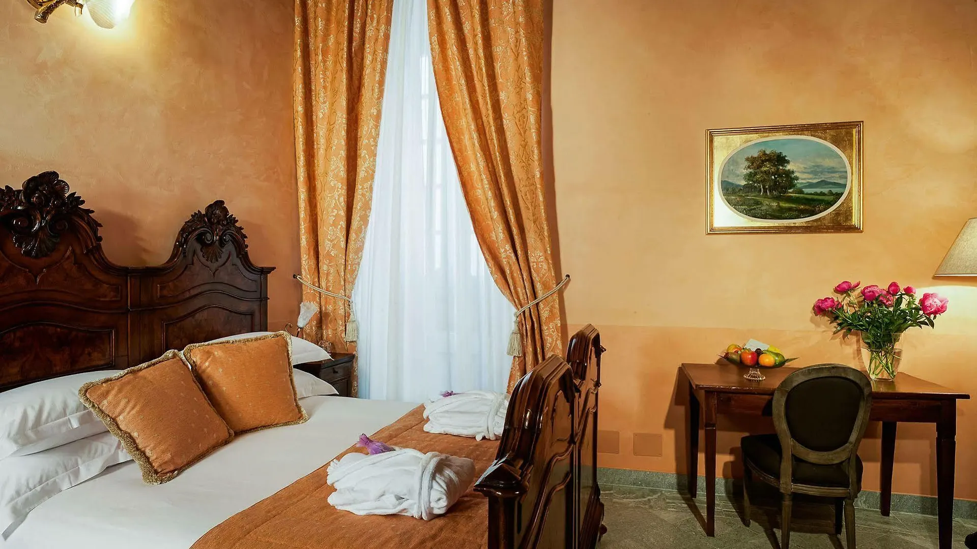 Palazzo Del Vicere Aparthotel Lezzeno